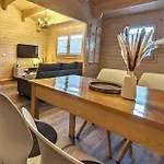 Blockhaus Barbarossa - Annie Nyaraló *